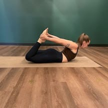 Zoe lowden opens anahata chakra in bow pose
