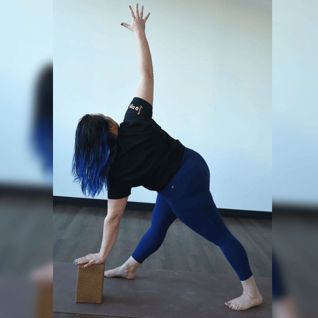 Kati Black in utthita trikonasana pose